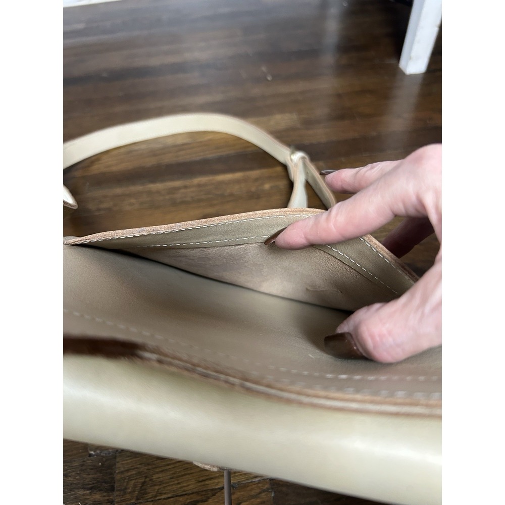 Stanley Street‎ Cream Colored Cross Body Leather Bag Adjustable Strap - Picture 14 of 15